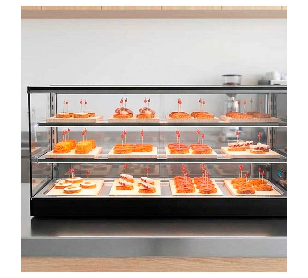 SAYL - VITRINA REFRIGERADA LOGIC 3 PISOS CUBA PLANA