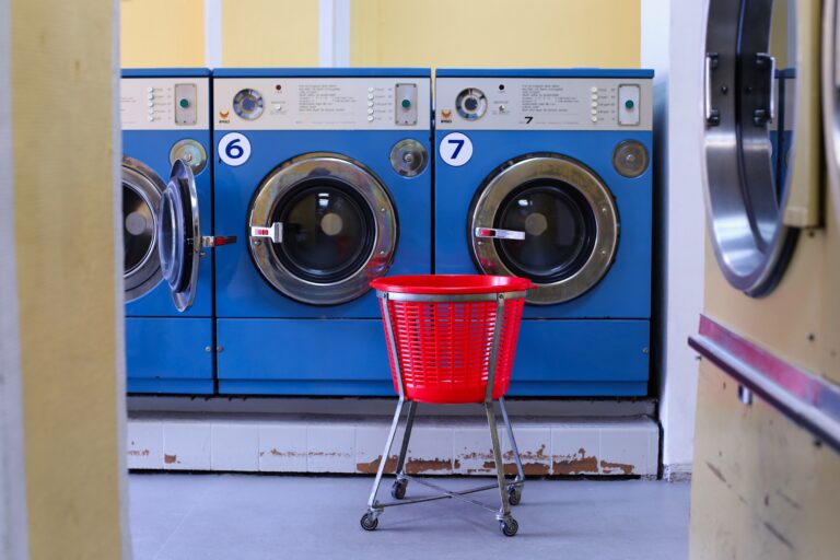 lavadoras-a-monedas-beneficios-clave-diqasa-instalaciones-de-hosteleria